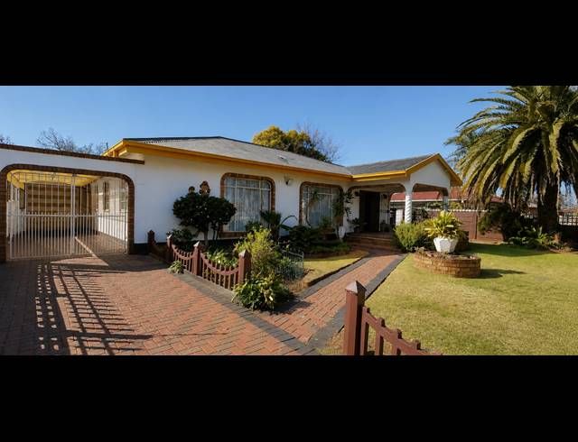 3 BEDROOM HOUSE FOR SALE IN VANDERBIJLPARK CW 5